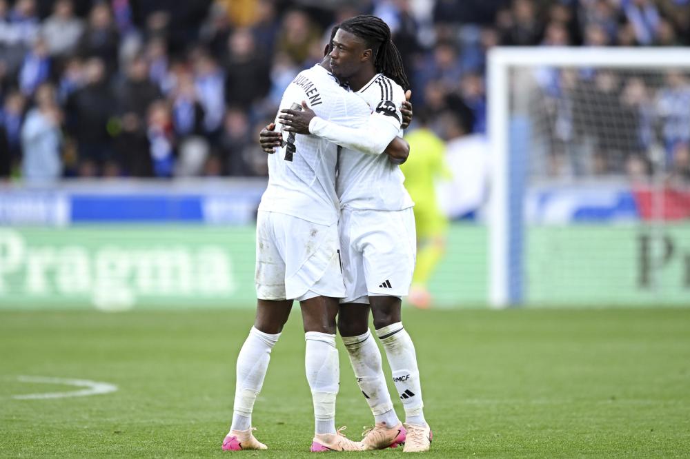 许多期待他 许多期待他