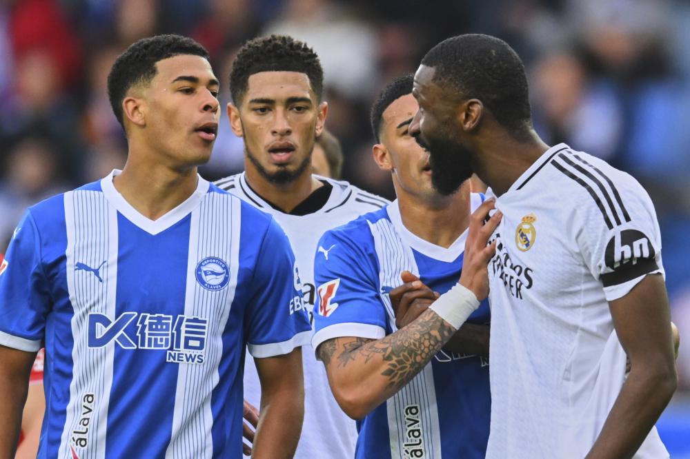 可以加强边 可以加强边